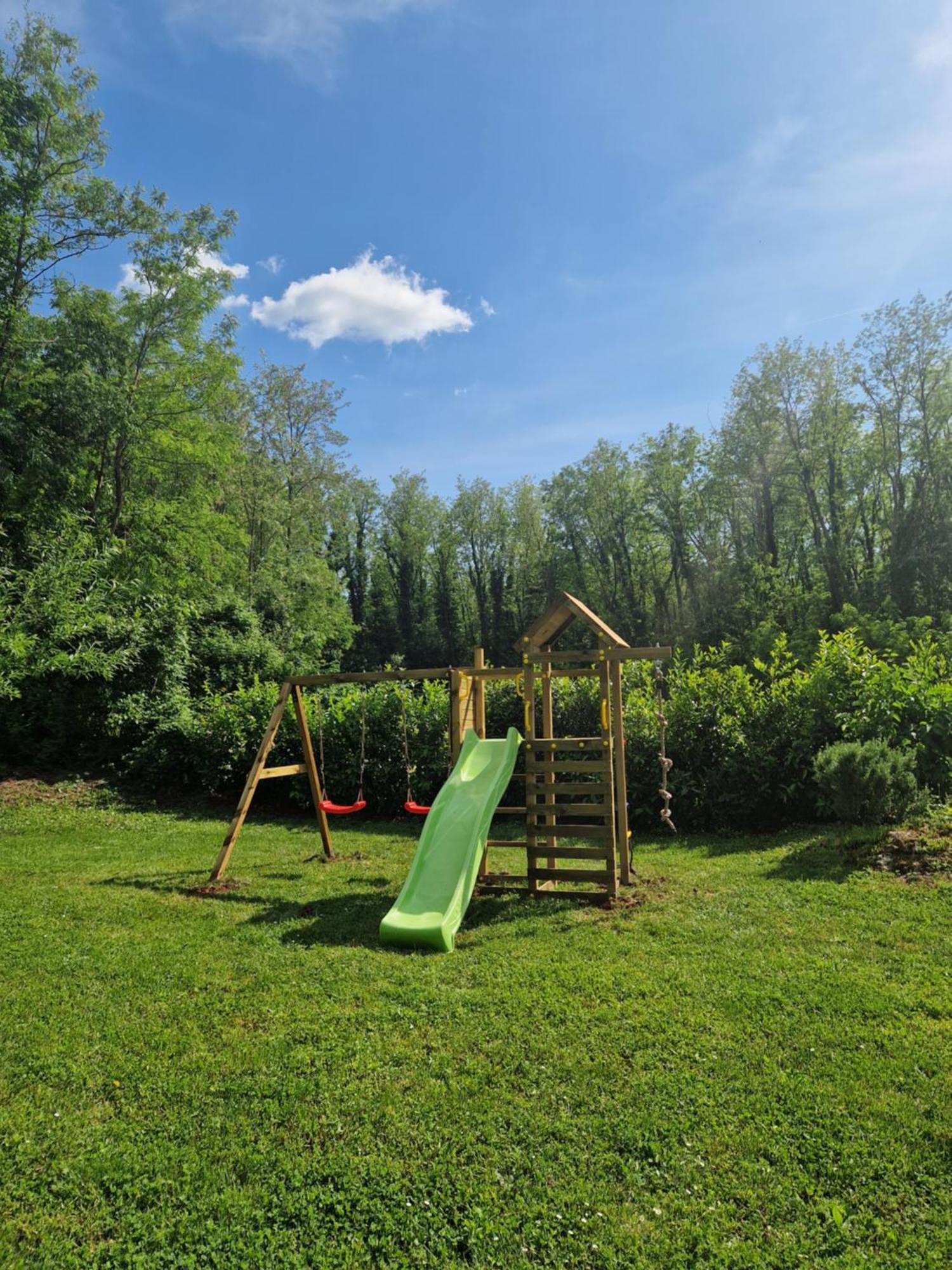 Holiday House Vuki Nedeščina Pokój zdjęcie